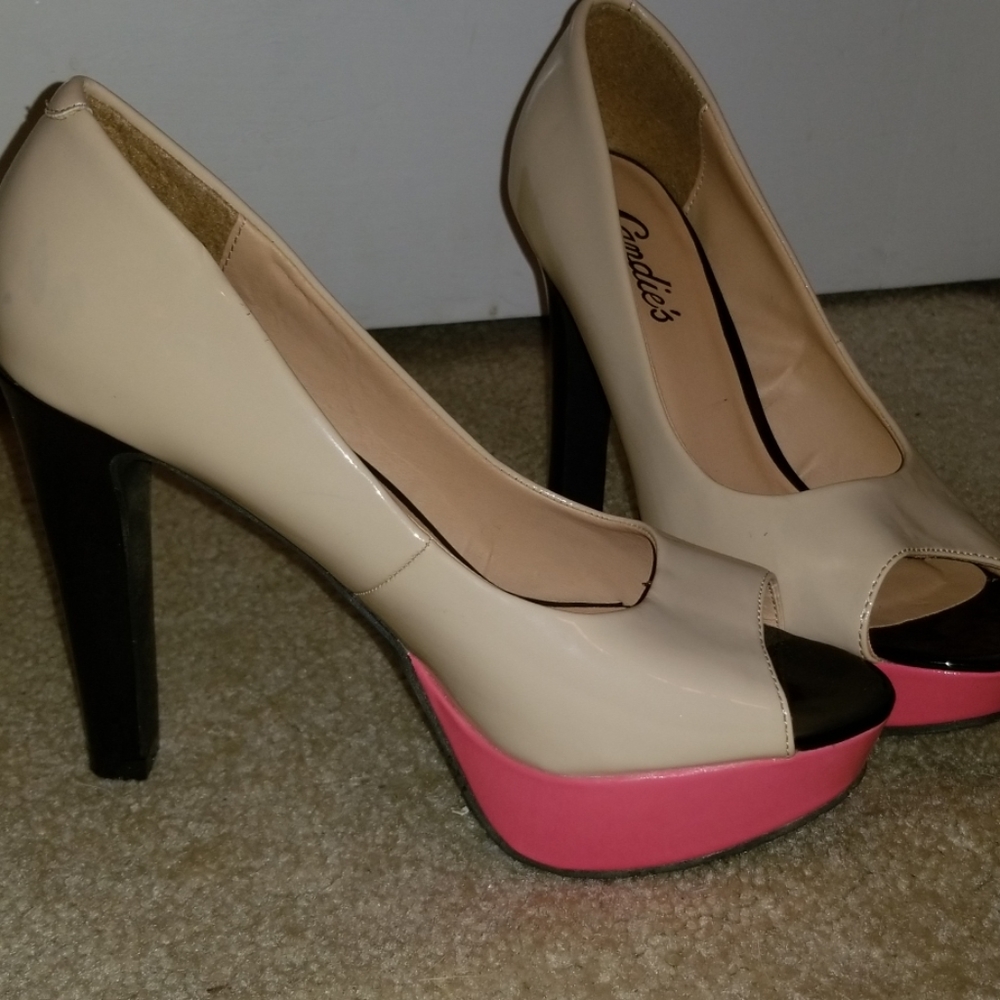 Candies Size 6 1/2 med Heels
